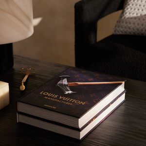 Assouline Louis Vuitton Manufactures - Black