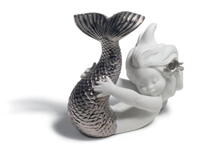 

Lladro Playing At Sea Mermaid Figurine.