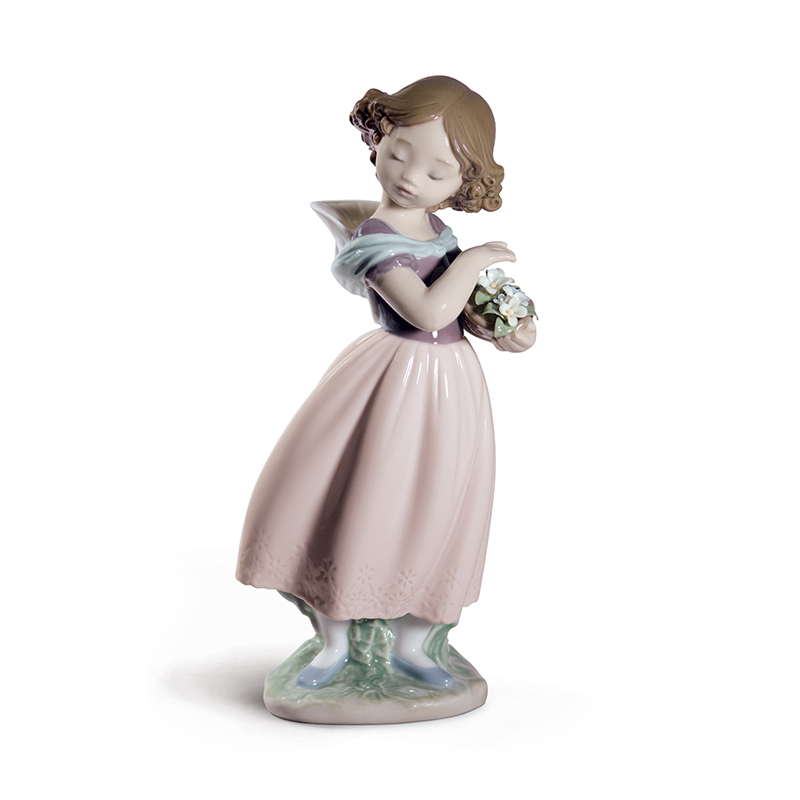 

Lladro Adorable Innocence Girl Figurine