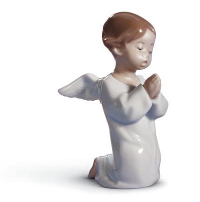 

Lladro Angel Praying Figurine